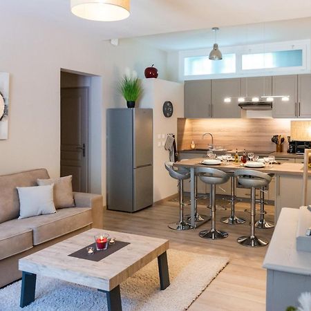 Les Volets Rouges Apartment Cavaillon Exterior photo
